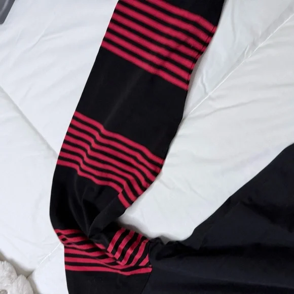 McQ by Alexander McQueen Graphic Black and Red Long Sleeve Shirt - Picture 4 of 6